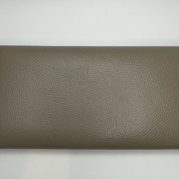 Fendi  Vitello Cruise F is Fendi Continental Envelope Wallet Tortora - Preowned - Picture 2 of 16